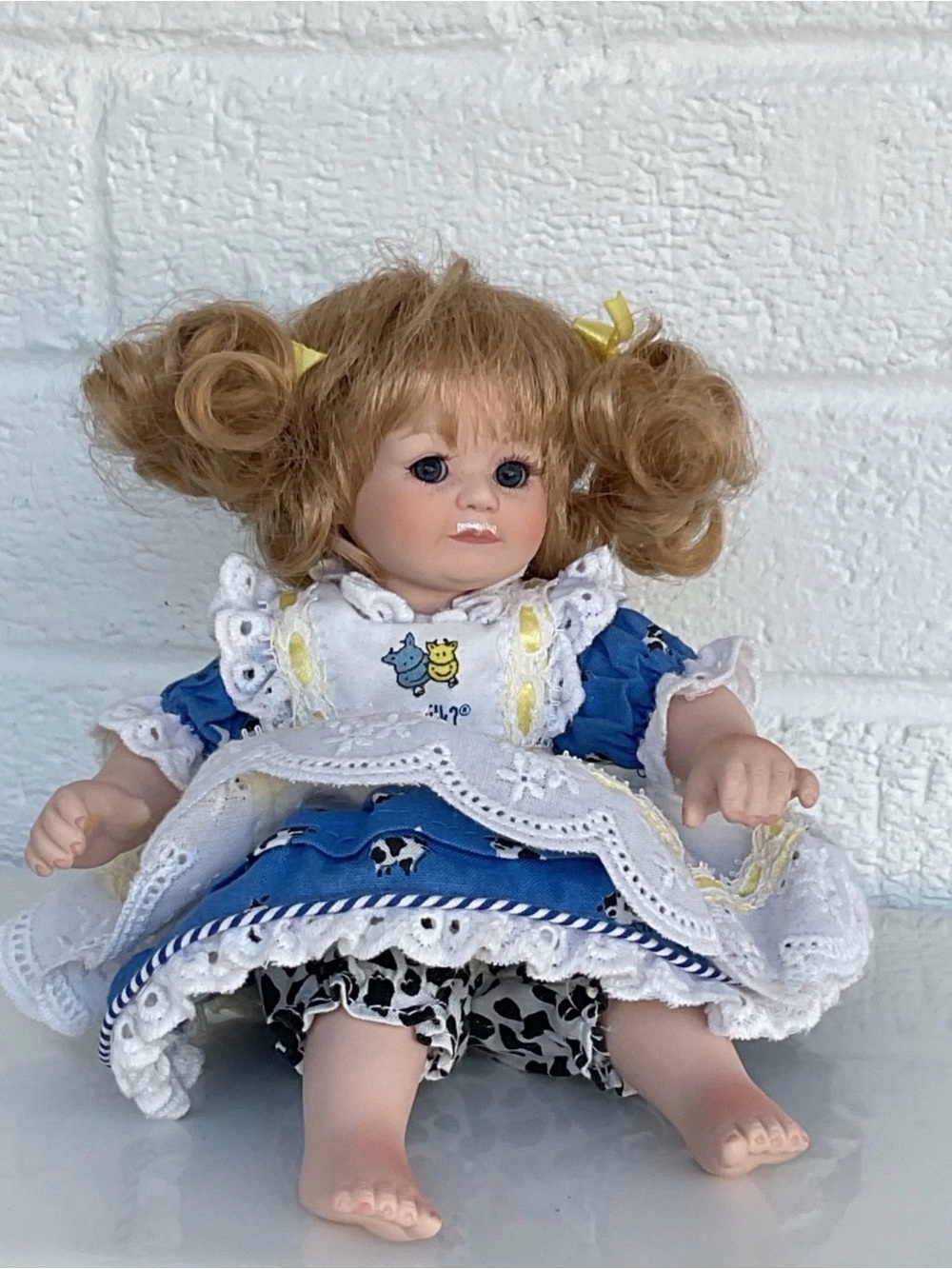 Marie Osmond Tiny Tot 5” Seated Porcelain Doll “Got Milk?”
